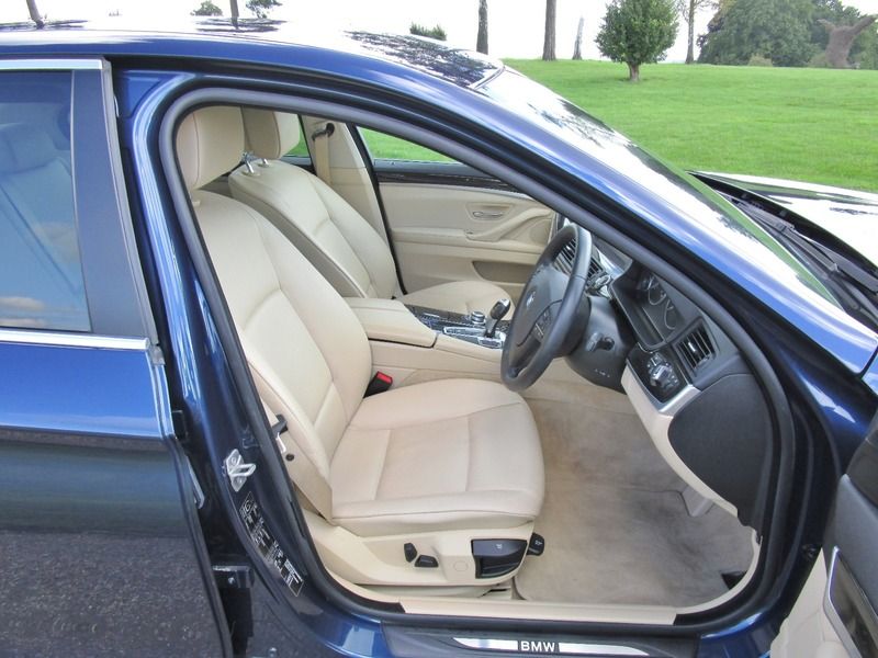2012 BMW 5 SERIES 520d SE image 7