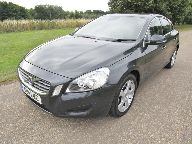 2011 Volvo S60 T4 SE image 3