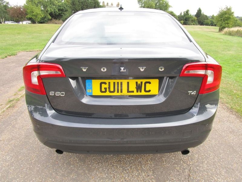 2011 Volvo S60 T4 SE image 4