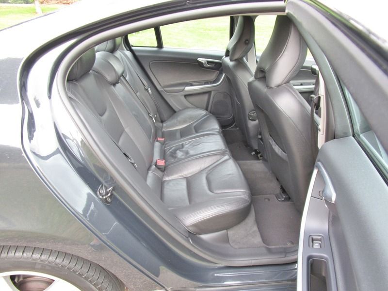 2011 Volvo S60 T4 SE image 7