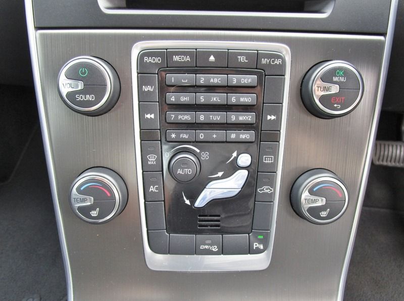 2011 Volvo S60 T4 SE image 8