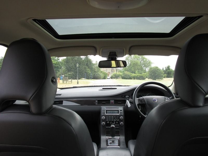 2009 Volvo V70 T SE image 7