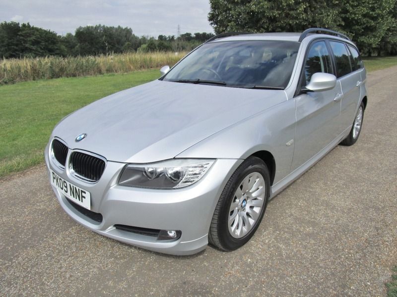 2009 BMW 3 SERIES 320i ES Touring image 3