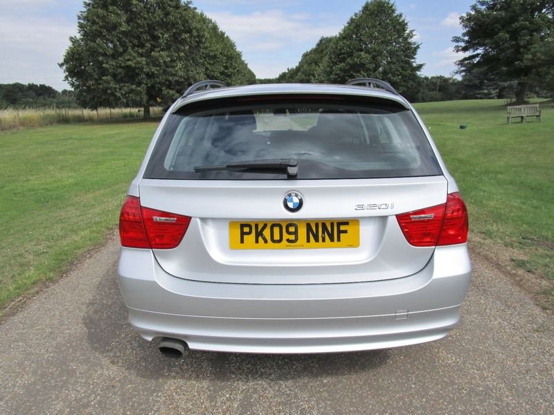 2009 BMW 3 SERIES 320i ES Touring image 4