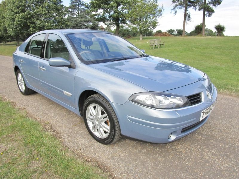 2006 Renault Laguna Initiale V6 24V image 1