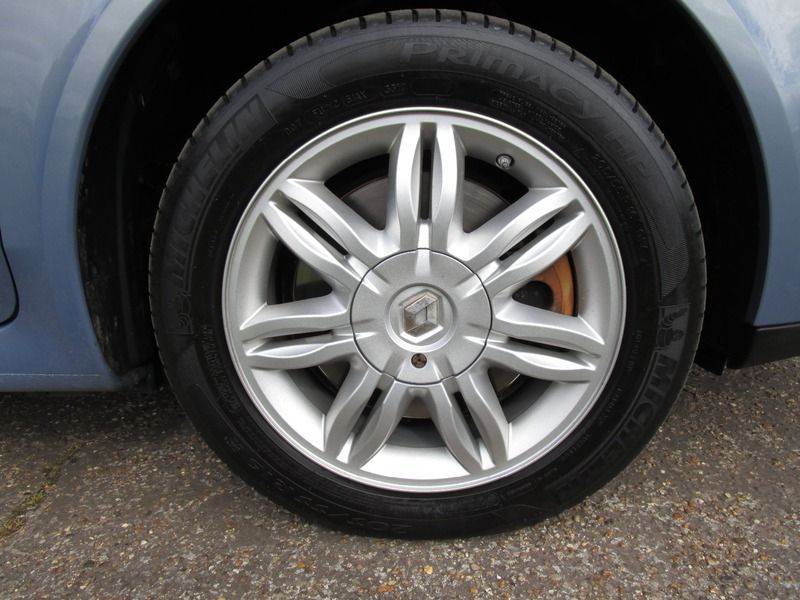 2006 Renault Laguna Initiale V6 24V image 7