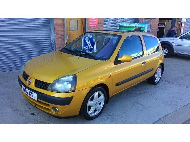 2002 Renault Clio 1.2 16v Dynamique 3dr image 2