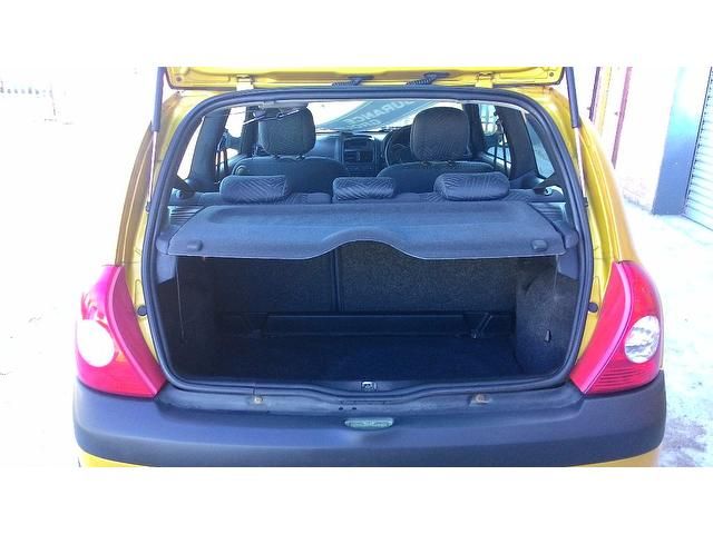 2002 Renault Clio 1.2 16v Dynamique 3dr image 8