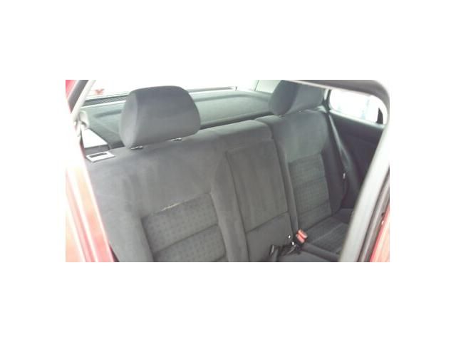 2001 Volkswagen Golf 1.6 SE 5dr image 6