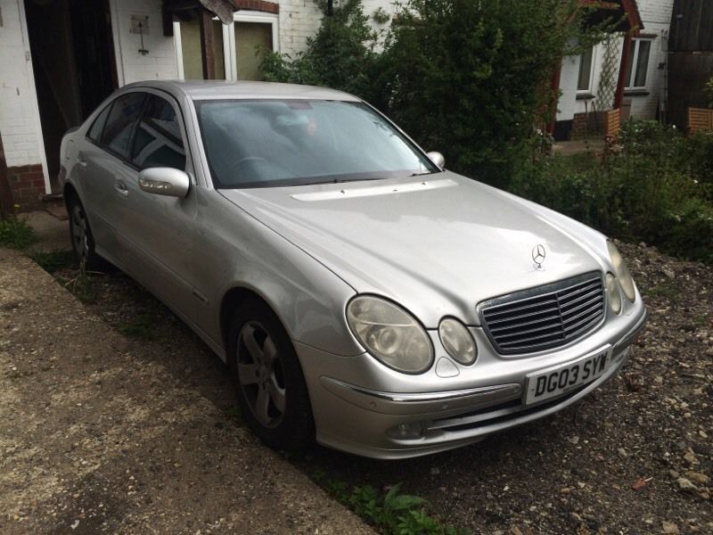 2003 Mercedes E320 Avantgarde image 1