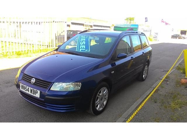 2004 Fiat Stilo 1.9 JTD Dynamic 5dr image 2