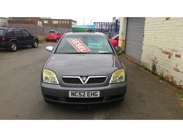 2003 Vauxhall Vectra 2.0 DTi 16v LS 5dr image 3