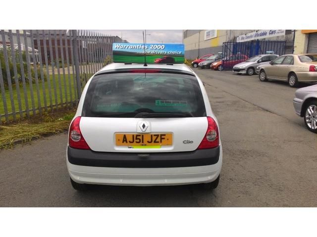 2001 Renault Clio 1.2 16v Expression + 5dr image 4