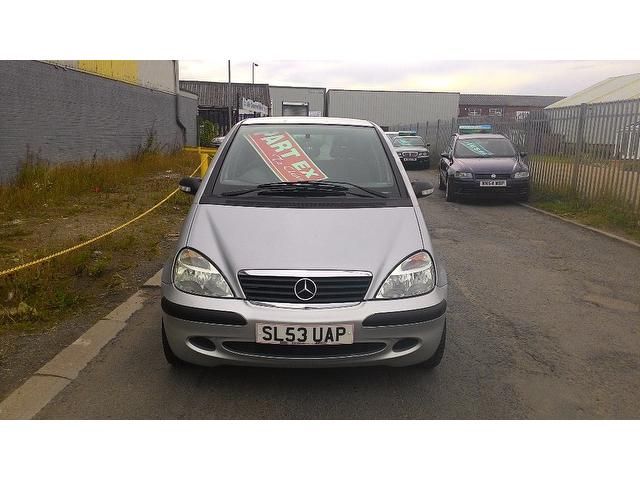 2003 Mercedes-Benz A Class 1.4 A140 Classic SE 5dr image 3
