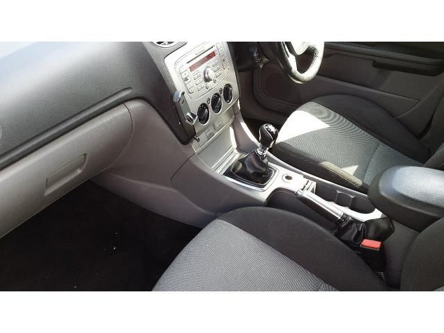 2008 Ford Focus 2.0 TDCi Zetec 5dr image 6
