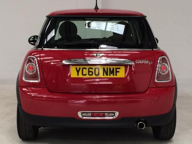 2010 MINI HATCH 1.6 ONE D 3d 90 BHP image 3