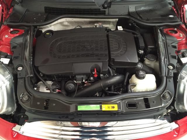 2010 MINI HATCH 1.6 ONE D 3d 90 BHP image 5