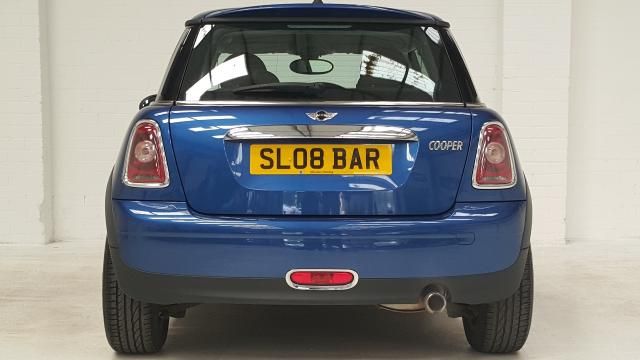 2009 MINI HATCH 1.6 COOPER 3d 118 BHP image 3
