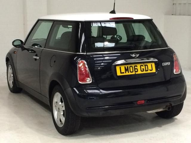 2006 MINI HATCH 1.6 COOPER 3d 114 BHP image 2