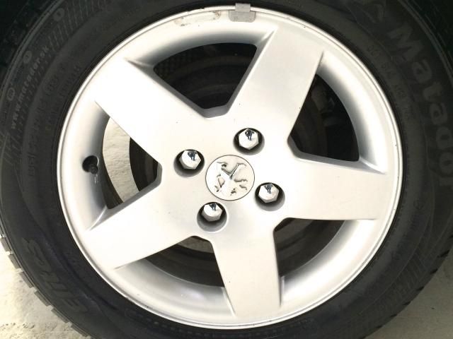 2009 PEUGEOT 207 1.4 SPORT 3d 74 BHP image 5