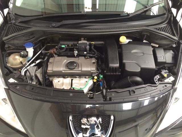 2009 PEUGEOT 207 1.4 SPORT 3d 74 BHP image 6