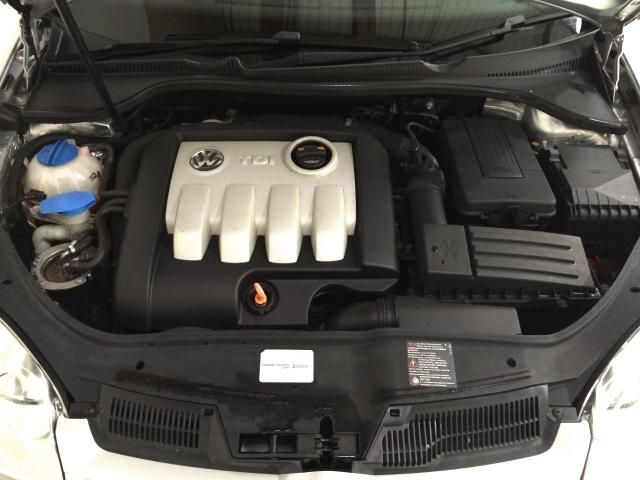 2006 VOLKSWAGEN GOLF 1.9 S TDI 5d 103 BHP image 5