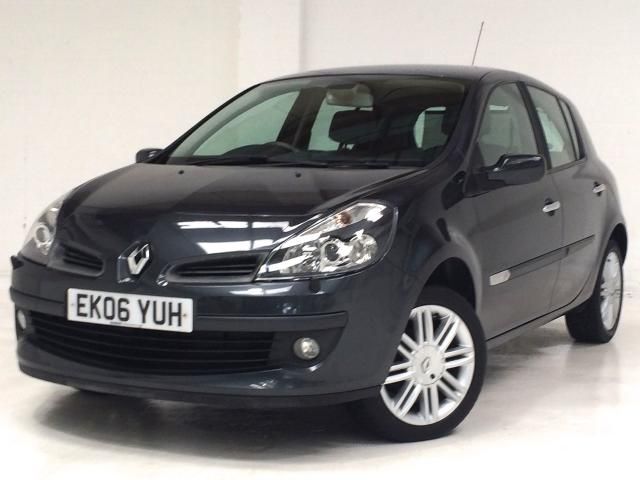 2006 RENAULT CLIO 1.6 INITIALE 16V 5d 111 BHP image 2