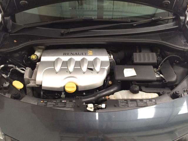 2006 RENAULT CLIO 1.6 INITIALE 16V 5d 111 BHP image 5