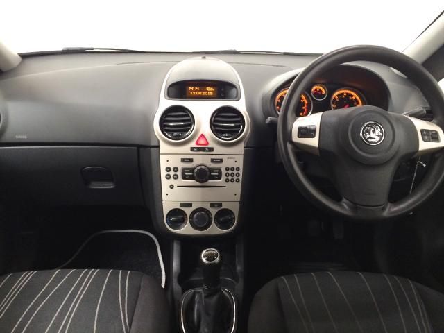 2006 VAUXHALL CORSA 1.2 CLUB 16V 3d 80 BHP image 5