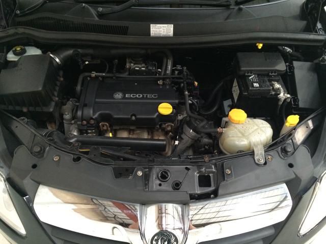 2006 VAUXHALL CORSA 1.2 CLUB 16V 3d 80 BHP image 6