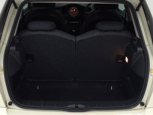 2004 MINI HATCH 1.6 ONE 3d 89 BHP image 4