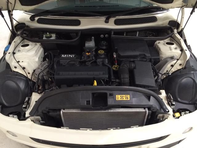 2004 MINI HATCH 1.6 ONE 3d 89 BHP image 5