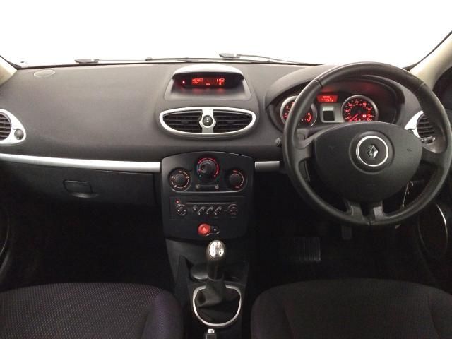 2006 RENAULT CLIO 1.4 DYNAMIQUE S 16V 3d 98 BHP image 7