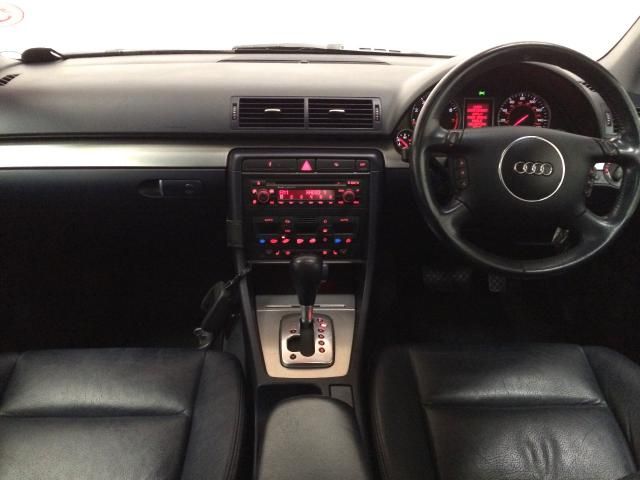 2003 AUDI A4 2.0 SE 4d 129 BHP image 6