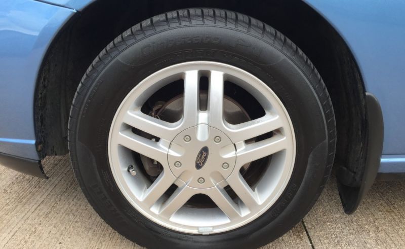 2003 Ford Focus 1.6 16v Zetec image 9