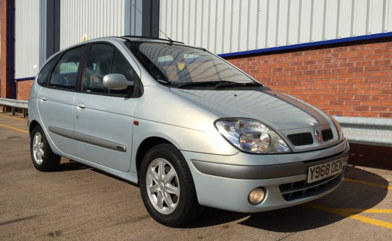 2001 Renault Scenic 1.6 16v Privilege + 5DR image 2