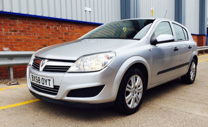 2008 Vauxhall Astra 1.7 CDTi 16v Design image 1