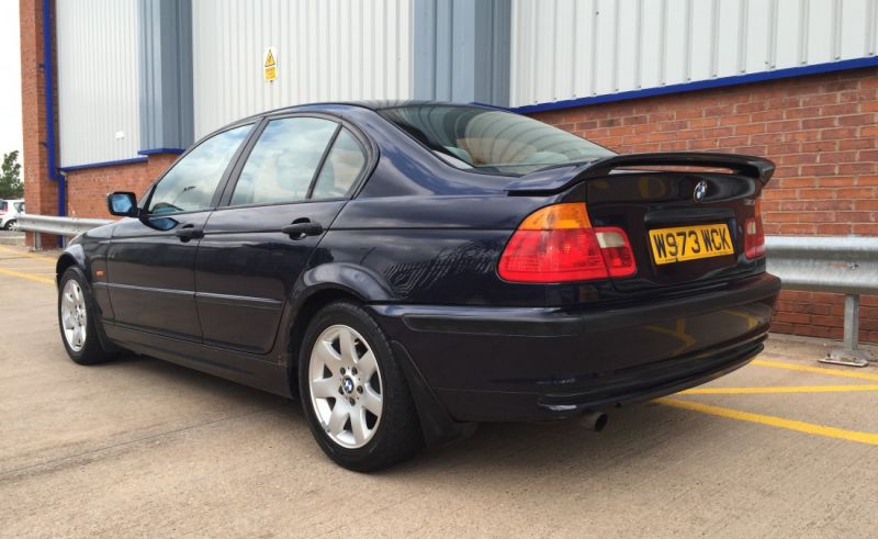 2000 BMW 316i SE image 3