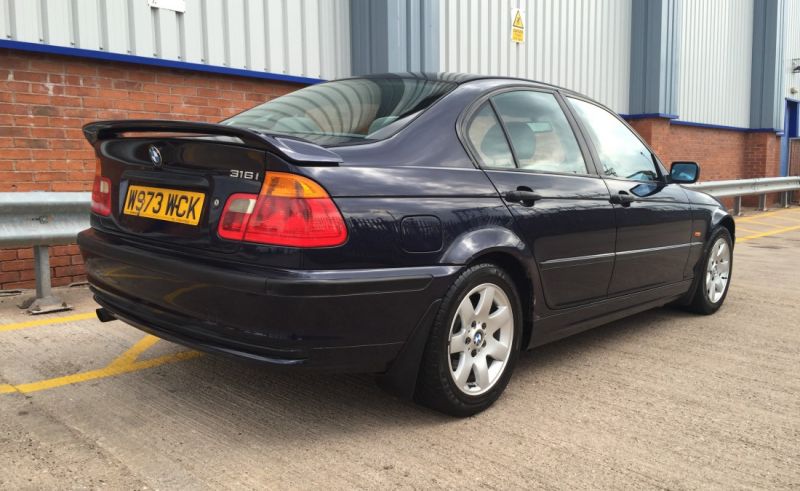 2000 BMW 316i SE image 4