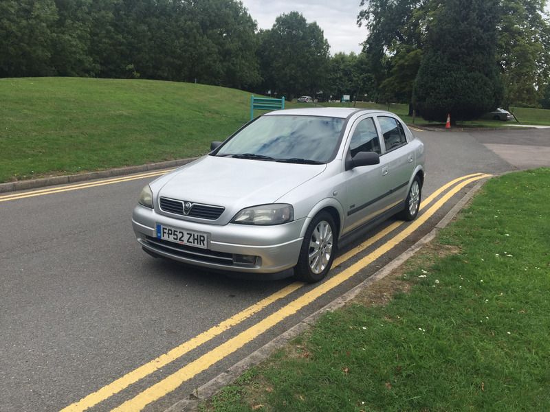 2003 Vauxhall Astra SXI 16V image 2