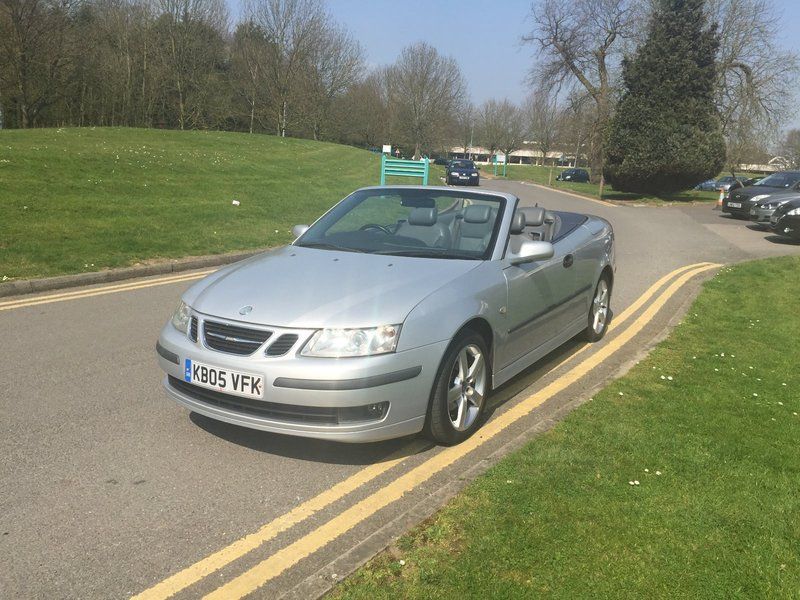 2005 Saab 9 3 Vector T image 2