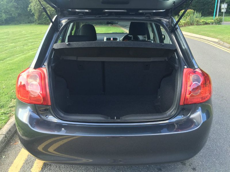 2007 Toyota Auris TR Vvt-i image 4