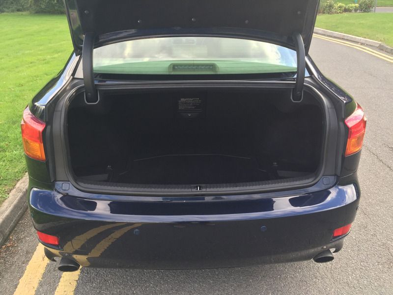 2005 Lexus IS 250 SE image 4