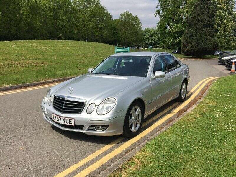 2007 Mercedes E Class E220 CDI Avantgarde image 2