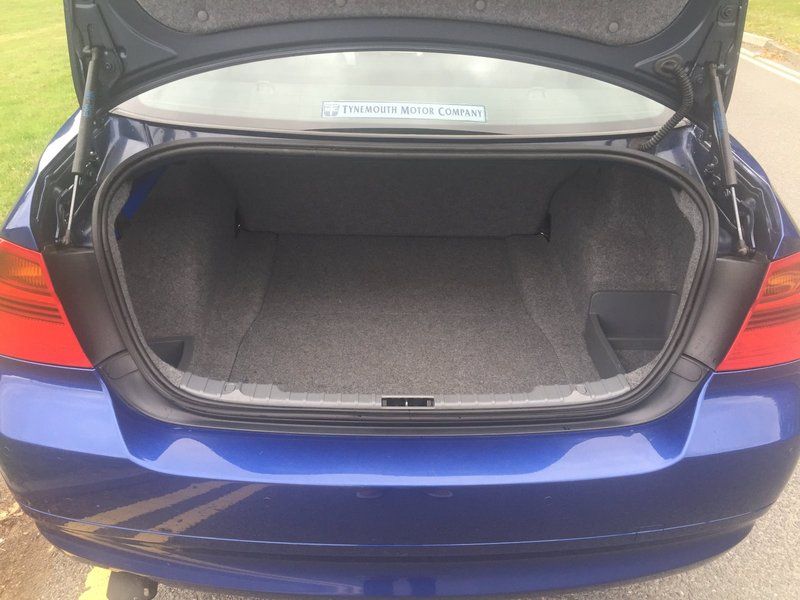 2007 BMW 3 SERIES 320d SE image 4