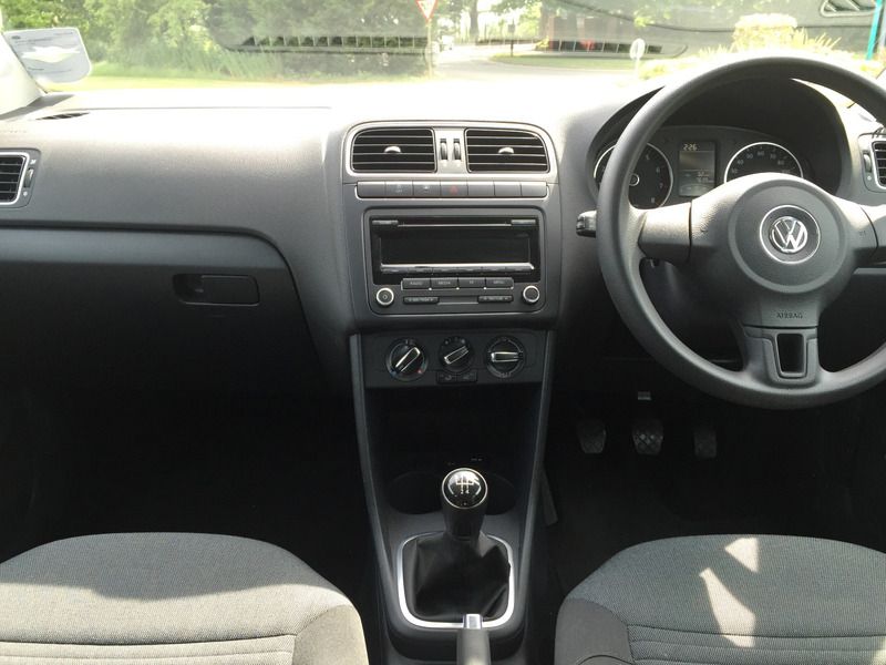 2014 Volkswagen Polo Match Edition image 9