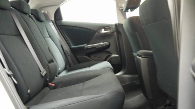 2012 HONDA CIVIC 2.2 i-DTEC ES 5dr image 7