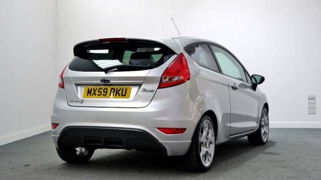 2010 FORD FIESTA 1.6 Zetec S 3dr image 3