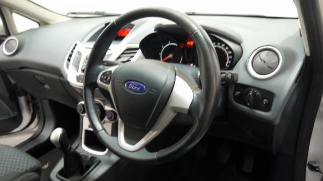 2010 FORD FIESTA 1.6 Zetec S 3dr image 7