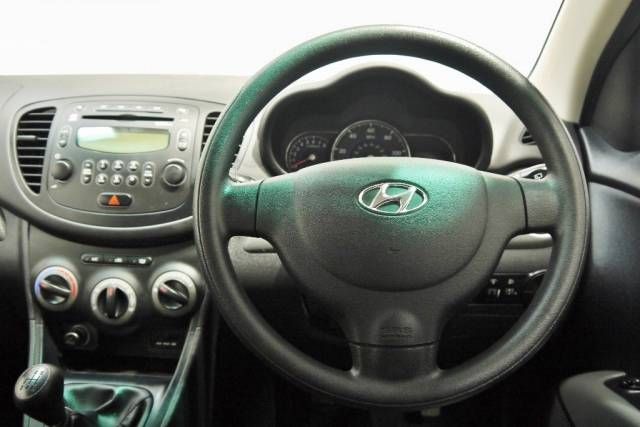 2011 HYUNDAI I10 1.2 Active 5dr image 6